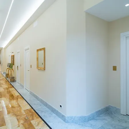 Correnti Boutique Gold סנרמו