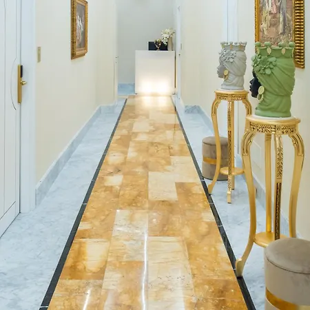 Correnti Boutique Gold Sanremo
