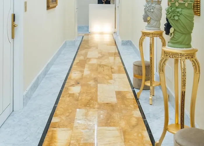 Correnti Boutique Gold Sanremo